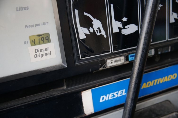Venda de óleo diesel para postos pode ter racionamento para evitar falta do produto