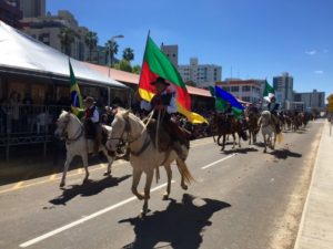 Entidades tradicionalista participam do desfile de 20 de setembro na Gare hoje