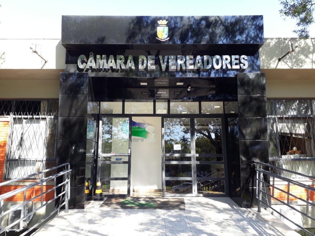 fachada da câmara de Passo Fundo para ilustrar Vereadores de Passo Fundo realizam hoje sessão e audiência pública