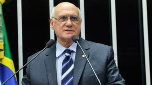 Lasier Martins lança candidatura de protesto ao Senado Federal