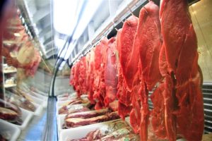 Custo elevado de produção está por trás do aumento do preço das carnes, explica presidente da ABPA