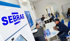 Processo para encerrar empresas pode ser feito pela internet, mas precisa de atenção do empreendedor, destaca Sebrae