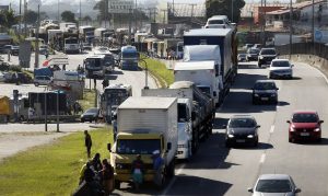 Após nova alta no diesel, caminhoneiros organizam manifesto para o dia 25 de julho na região