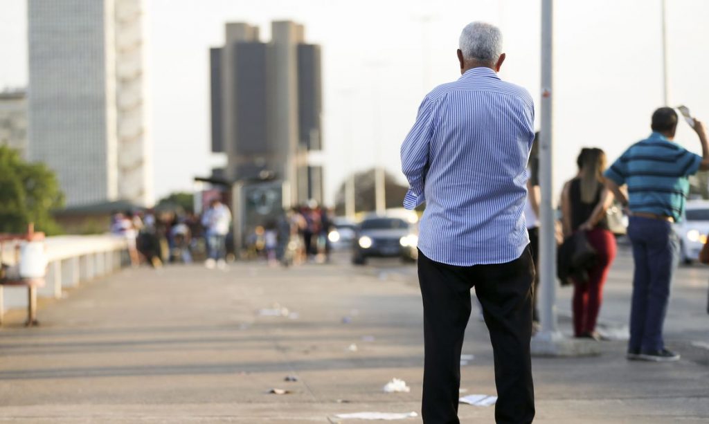 Idosos são os que mais procuram ajuda psicológica durante pandemia