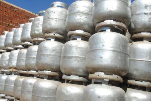 Gás aumentará de novo em Passo Fundo a imagem mostra uma revenda de gás de cozinha