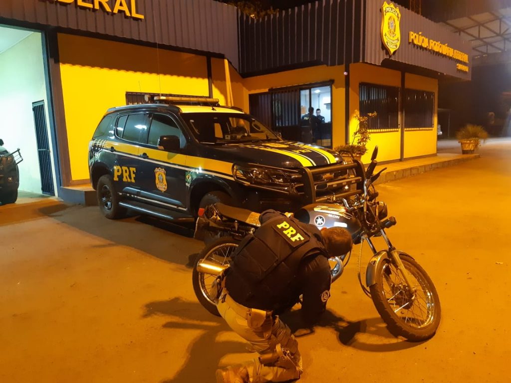 PRF prende foragido com motocicleta furtada em Sarandi
