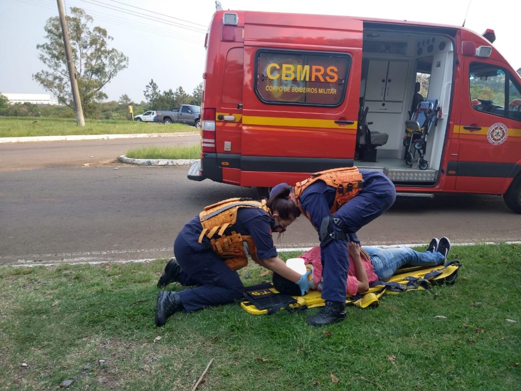 Ciclista é atropelada no trevo da AABB/BR-285 na Vera Cruz