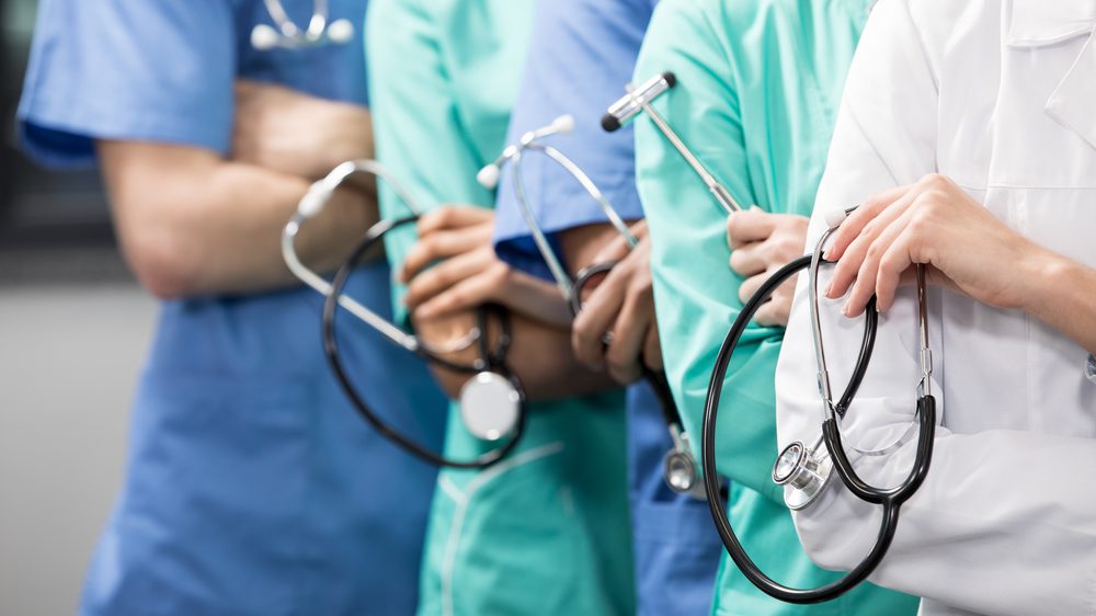 Passo Fundo abre seleção para contratar novos médicos a imagem mostra uma equipe de médicos