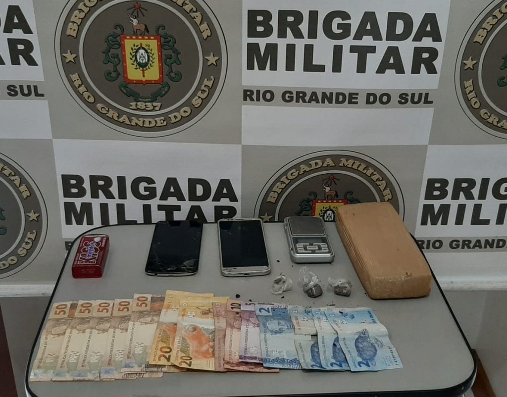 ROCAM prende três pessoas por tráfico na Vera Cruz