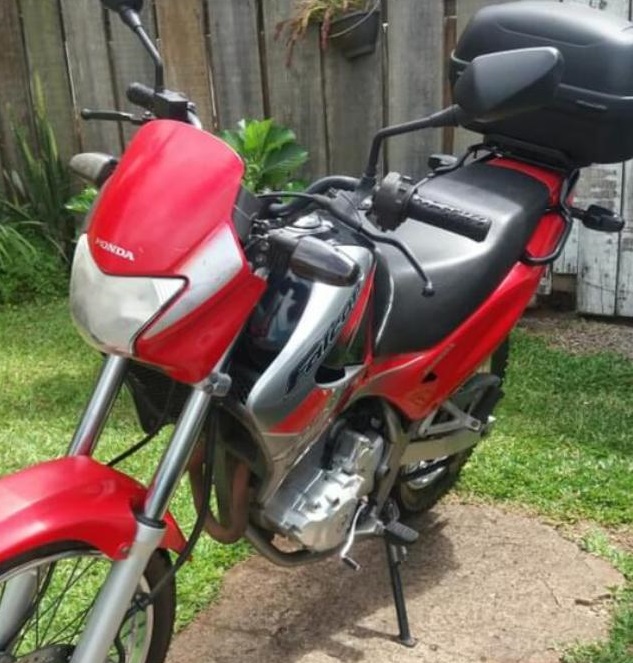 Trabalhador procura por motocicleta furtada em Passo Fundo