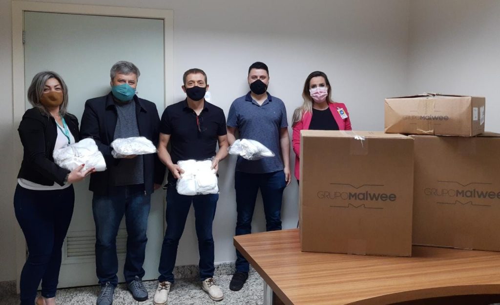 Malwee doa mais de 7 mil máscaras para o Hospital de Clínicas