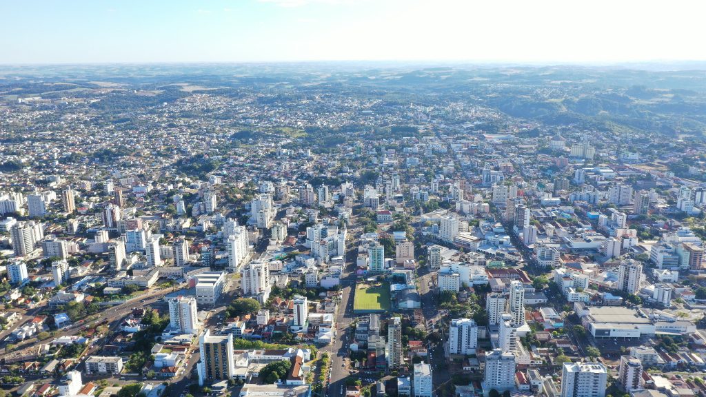 Prefeito de Erechim decreta toque de recolher para conter avanço da covid-19