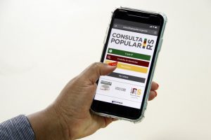 Consulta Popular define projetos de desenvolvimento para região de Passo Fundo a imagem mostra o aplicativo para votação