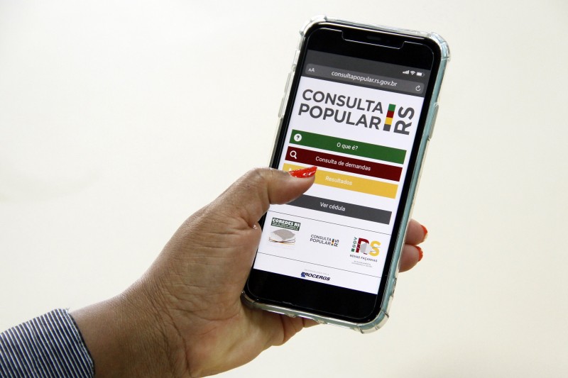 Consulta Popular define projetos de desenvolvimento para região de Passo Fundo a imagem mostra o aplicativo para votação