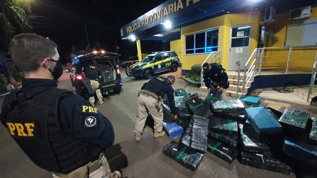 Quase 1500 quilos de maconha são apreendidos pela PRF em Lajeado