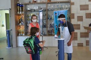 Apenas duas escolas particulares retornam as atividades presenciais em Passo Fundo a imagem mostra o retorno das aulas no Colégio Marista Conceição