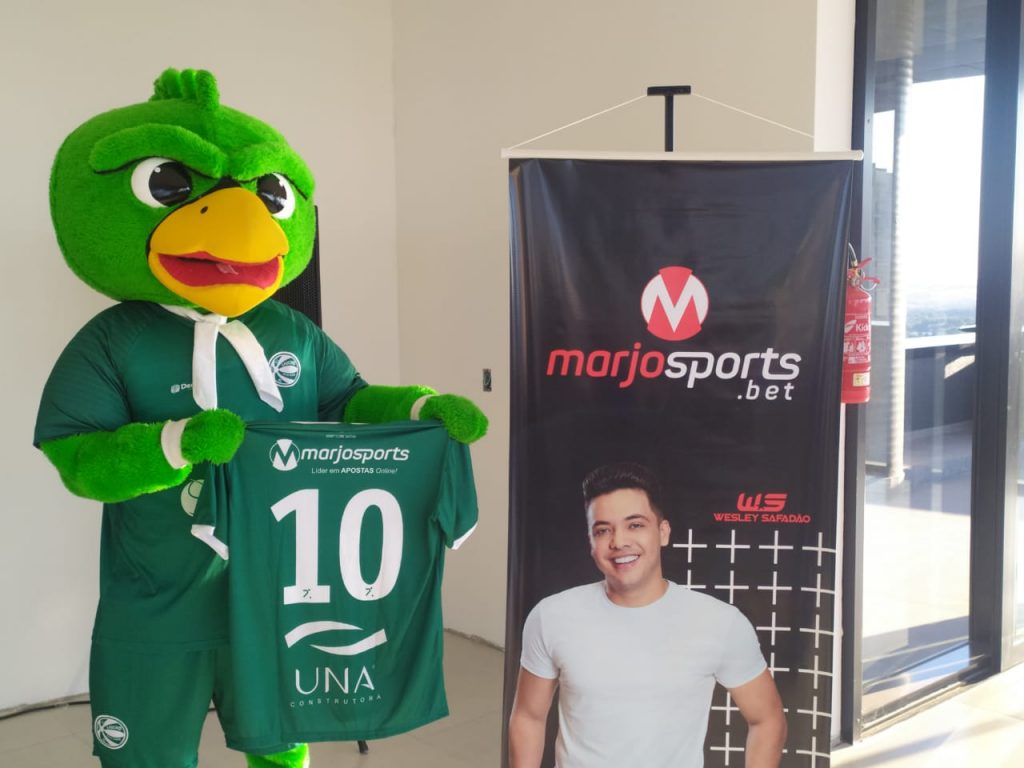 Empresa parceira do Barcelona é a nova patrocinadora do Gaúcho a imagem mostra o mascote do Gaúcho