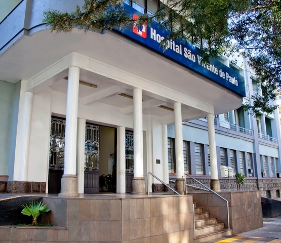 Hospital São Vicente de Paulo registra fila de espera e rodízio de pacientes em leitos de UTI