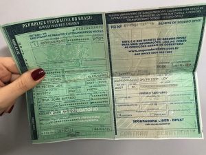 Proprietários de veículos vão pagar taxa mesmo sem receber documento físico