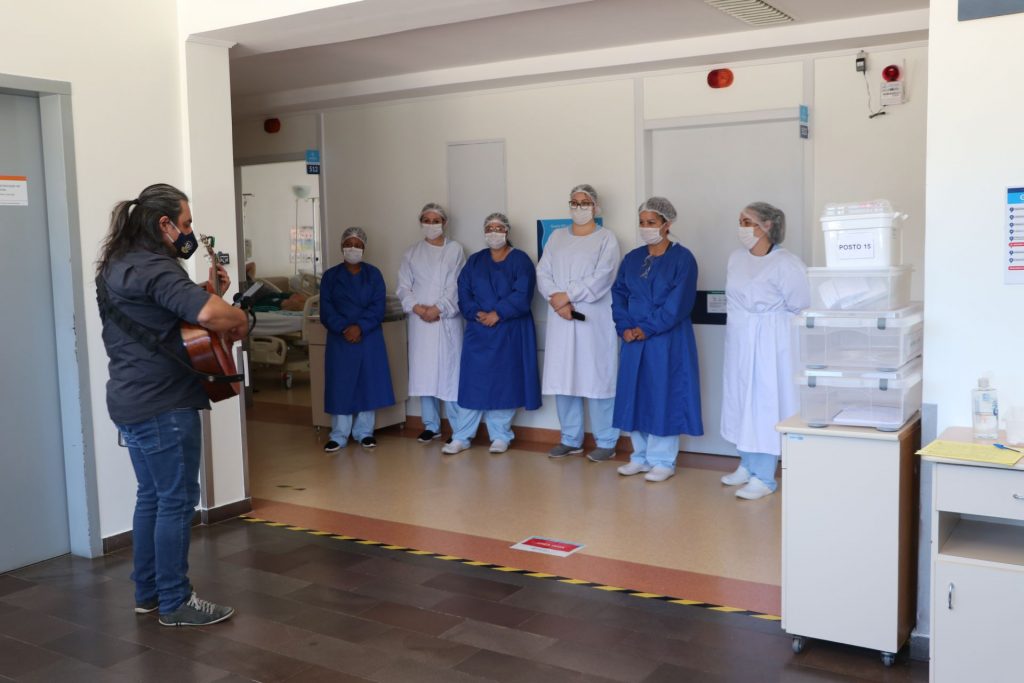 Cantatas Natalinas espalham esperança no Hospital São Vicente de Paulo