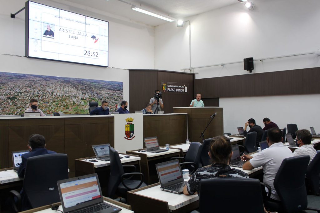 Parlamento discute matérias antes do término de Período Ordinário