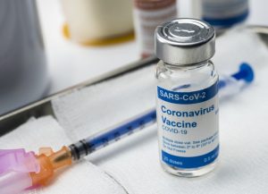 Médico destaca: é preciso confiar nas vacinas e na ciência