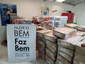 JBS Seara Unidade Passo Fundo doa alimentos para Ong Amor