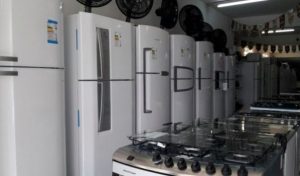 Lojas de móveis e eletros ainda registram dificuldades no abastecimento de produtos em Passo Fundo a imagem mostra uma loja de eletro e móveis