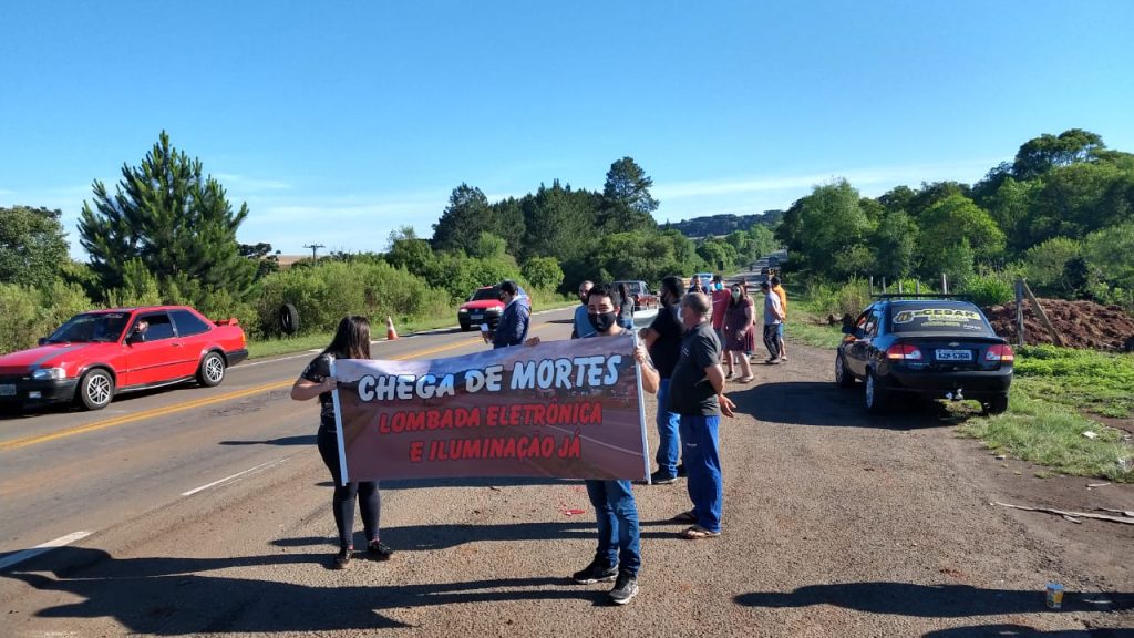 Moradores pedem lombada eletrônica após novo acidente na ERS 135