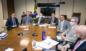 Presidente Bolsonaro apela para que caminhoneiros não façam greve