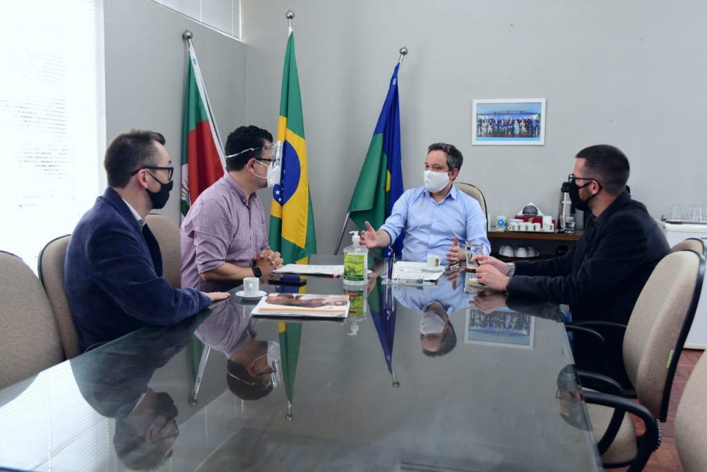 Prefeitura prepara rede de ensino para retorno do ano letivo