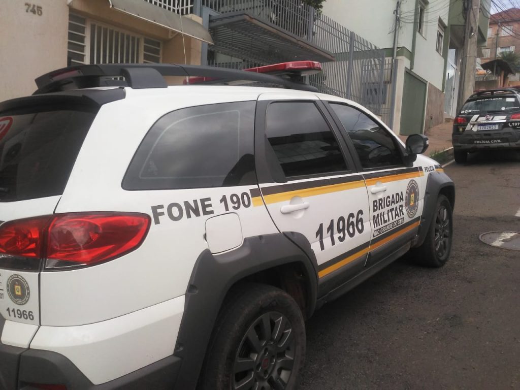 2°Esquadrão prende homem na ERS-324 em Passo Fundo