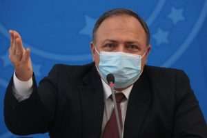 Ministério da Saúde anuncia compra de 100 milhões de doses da CoronaVac