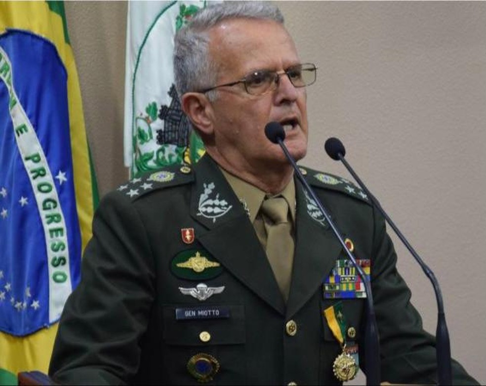General Miotto era um líder nato, relembra Sargento Cidade