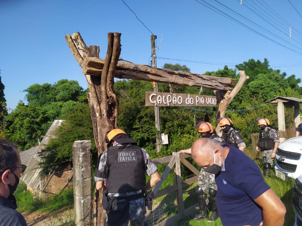Força Tática presta apoio em reintegração de posse em Passo Fundo