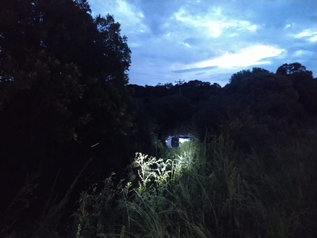 Saída pista deixa dois feridos na ERS-153 em Passo Fundo