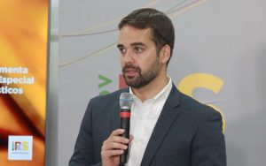 Rádio Uirapuru entrevista o candidato ao Governo do Estado Eduardo Leite neste sábado