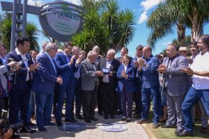 Indicado a Nobel da Paz está na calçada da fama da Expodireto Cotrijal