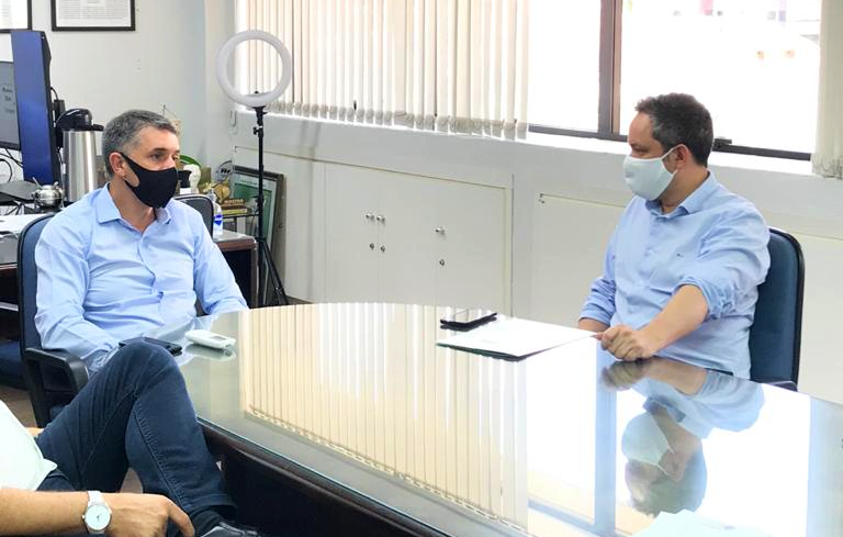 Prefeito apresenta programa Acelera Passo Fundo à Famurs