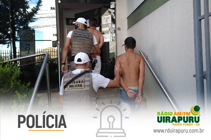 Homens embriagados abastecem o carro, fogem sem pagar e são presos pela BM na ERS-153