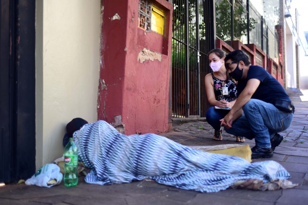 Abordagem social da Prefeitura ajuda pessoas na superação da situação de rua