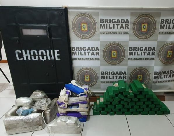 3°BP/Choque prende traficante e apreende 74 tabletes de maconha em Passo Fundo