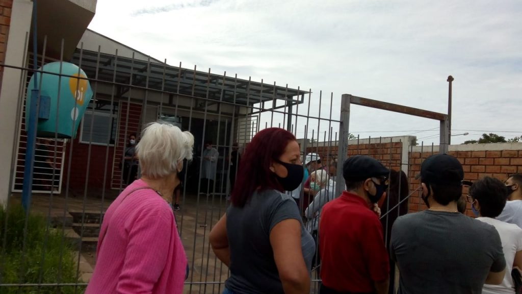 Movimentação aumenta e idosos com 90 a 94 anos começam a ser imunizados em Passo Fundo