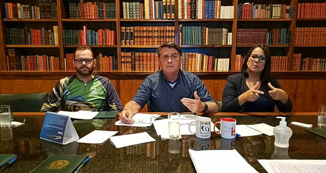 Novo auxílio pode começar em março e durar até quatro meses, diz Bolsonaro