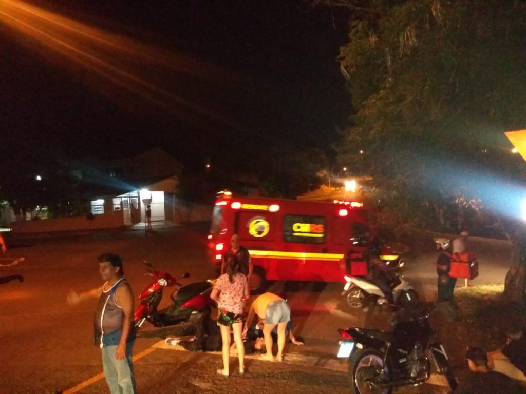 Colisão frontal entre duas motos deixa quatro feridos na Vera Cruz