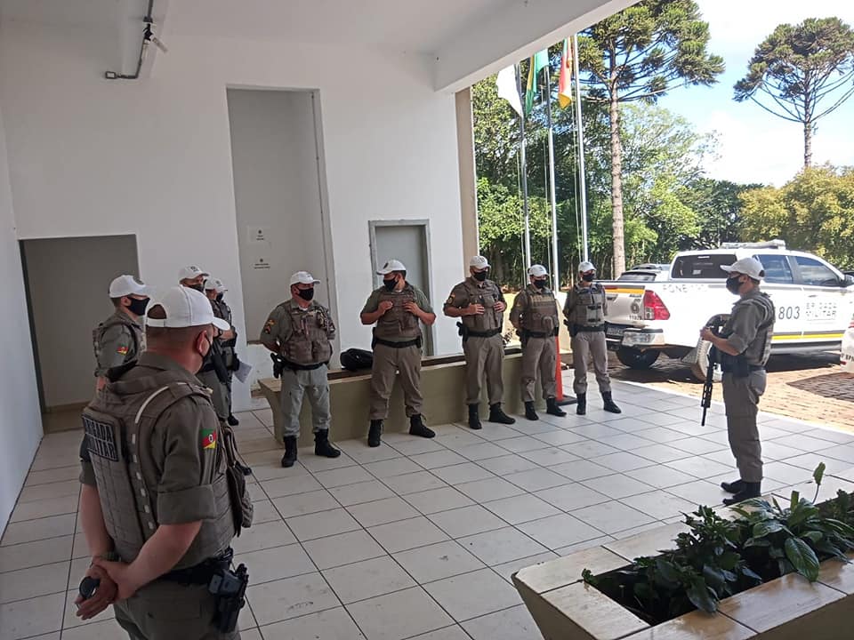 CRPO Planalto realiza operação "Fecha Quartel"