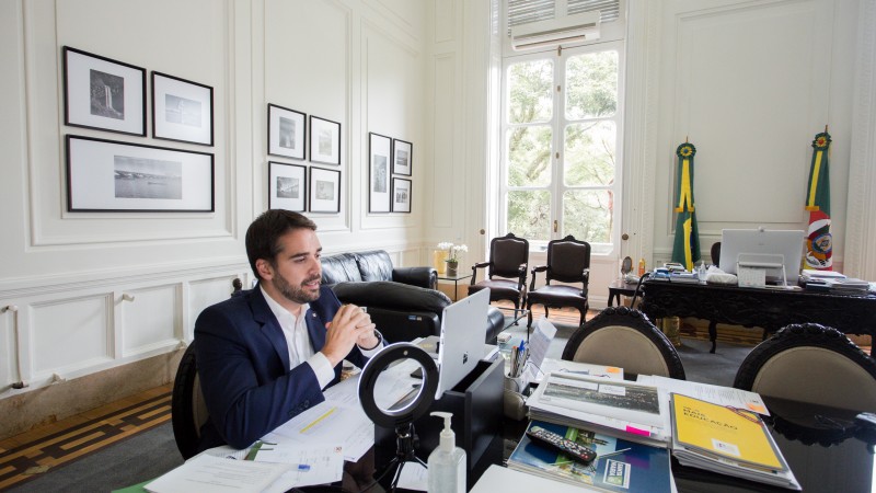 Governo do RS anuncia intenção de privatizar a Corsan