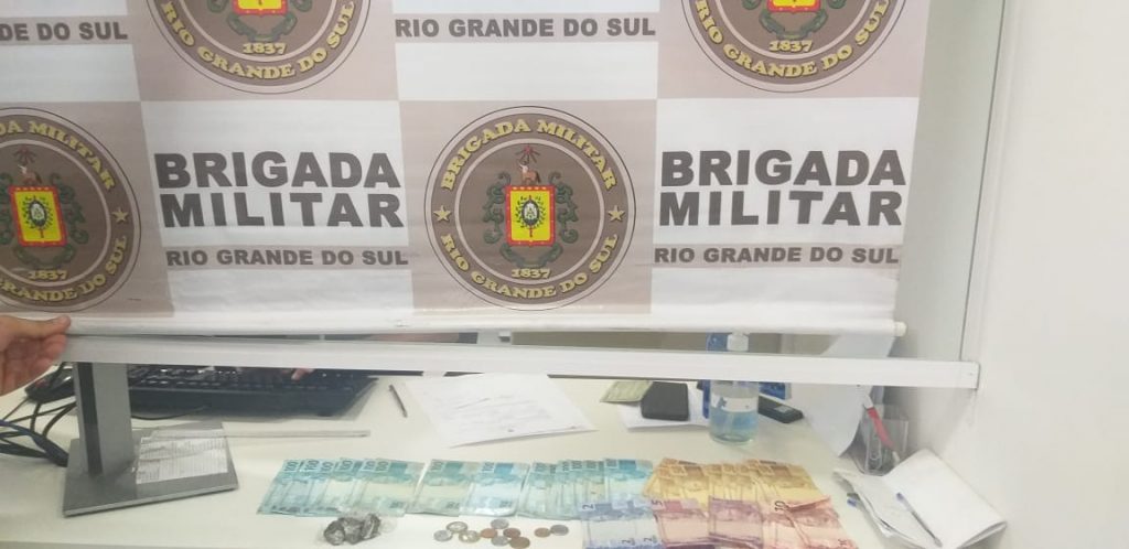 BM prende indivíduo por tráfico de drogas no Leonardo Ilha