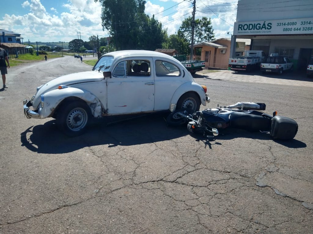 Motociclista fica ferido após colisão no bairro Boqueirão