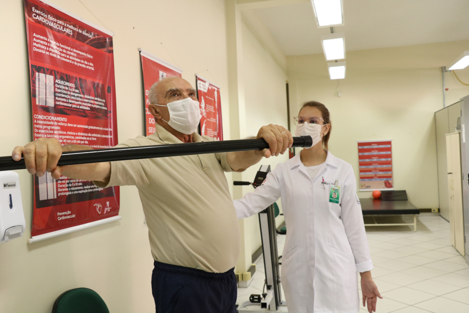 Laboratório da UPF ajuda na recuperação de pacientes pós-covid há quase um ano